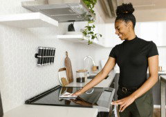 Como limpar a cozinha a fundo sem perder um dia inteiro em 5 passos