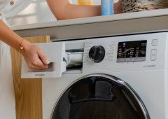 Há um hábito muito comum nos portugueses a lavar a roupa na máquina que faz gastar mais água sem necessidade