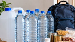 Kit de emergência para 72 horas: Proteção Civil recomenda esta quantidade de água por pessoa