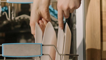 O detalhe na máquina de lavar loiça que faz toda a diferença entre ter pratos limpos e sujos