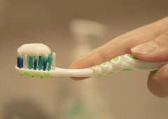 O segredo da pasta de dentes nas limpezas domésticas